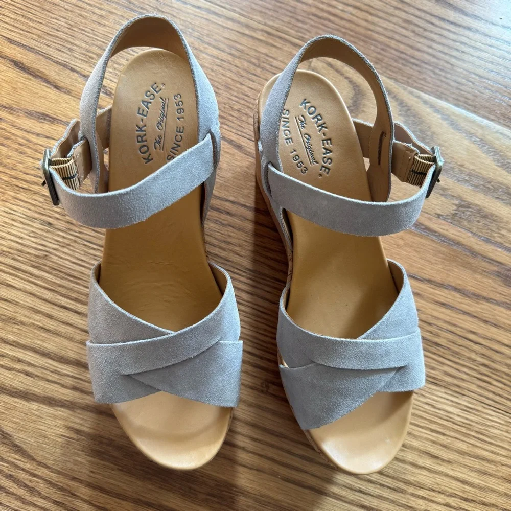 EUC Kork-ease Ava suede sandal size 10